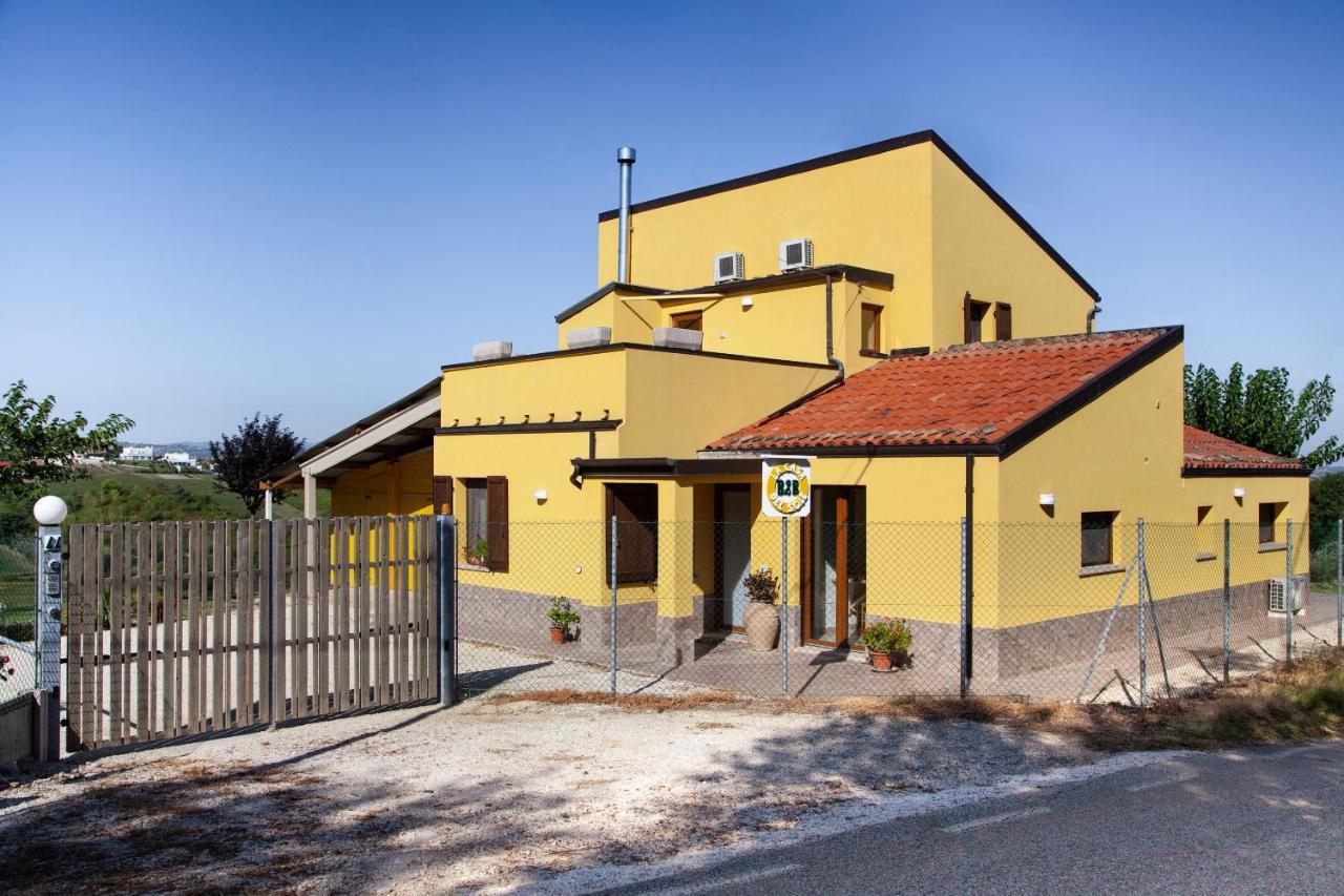 Bed and Breakfast La Casa Del Sole à Gradara Extérieur photo